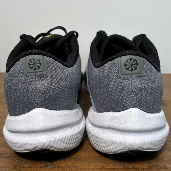 Nike Air Winflo 10 Men’s Running Shoes Sneakers Size 12 DV4022-007 - Picture 2 of 7